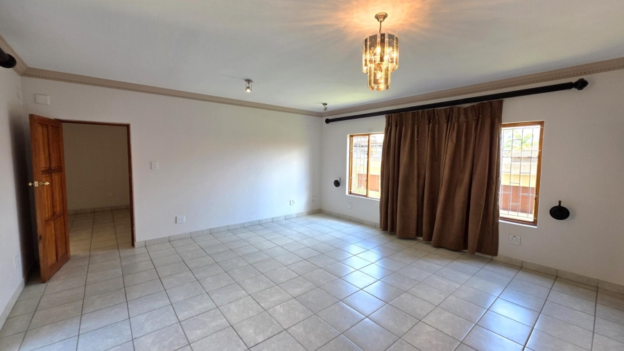 4 Bedroom Property for Sale in Ifafi North West